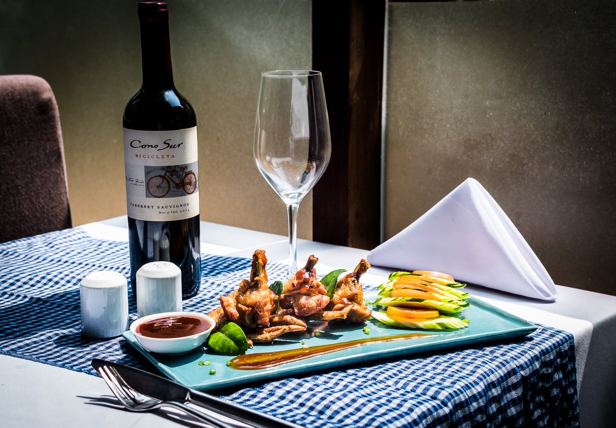 Popular_residen's tweet photo. Our delicious meals prepared by Le Chef are mouth watering and guaranteed to satisfy! Once you sample our fusion of Khmer and Western cuisine for Breakfast, Lunch and Dinner, you will be coming back for more! Residence Cafe Restaurant is a paradise for food lovers.

#popularhotel https://t.co/q9JDX4LkLv