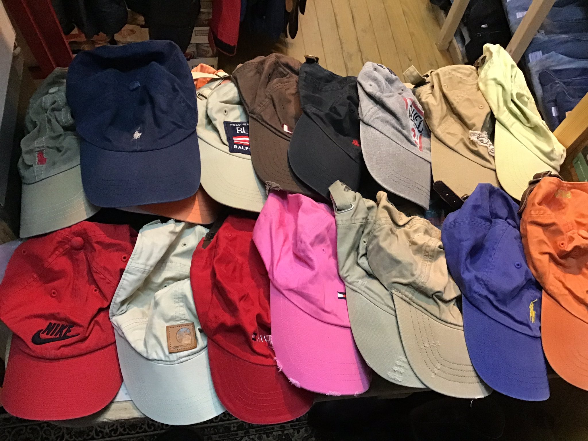 5周年第5弾は11月 On Twitter 帽子好きにはたまらない ブランドキャップ大量入荷しました 今回はラルフローレンが多く入っていました お値段は2980 3980円です お見逃しなく 大洗町 茨城県古着屋 ブランドキャップ ラルフローレンキャップ