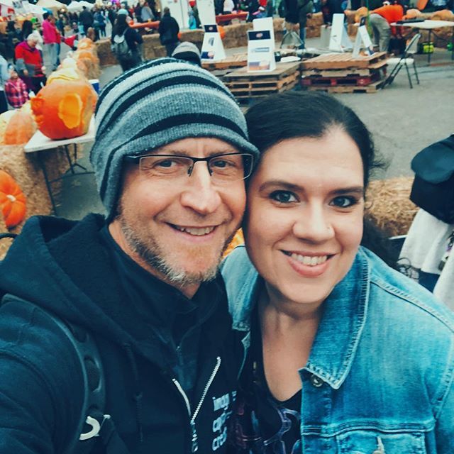 briansuman's tweet photo. From Portland to PumpkinFest, the two of us keep exploring.
👻
#op2018 #pumpkinfest2018 #halloween #traveltogether #hamiltonohio https://t.co/iTRDWWDOPM