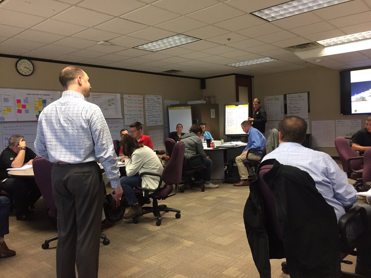 #glc@#nmo@#upser@#Great lakes@#ohiovalley@#freight@#worldport@#centralplains@#shawn_upser Partners preparing for a role play.