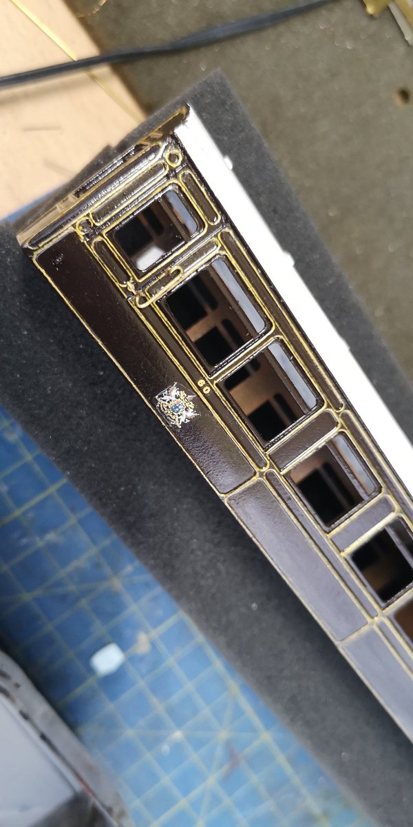 MattwicksBMR's tweet photo. Transfers going well... Quite pleased so far... Long way to go...
#BluebellRailway #ModelRailway #OO #4mm #KitBuilt #DirectorsSaloon #60 #LONDONBRIGHTONSOUTHCOASTRAILWAY #LBSCR https://t.co/WaCA47xXNa