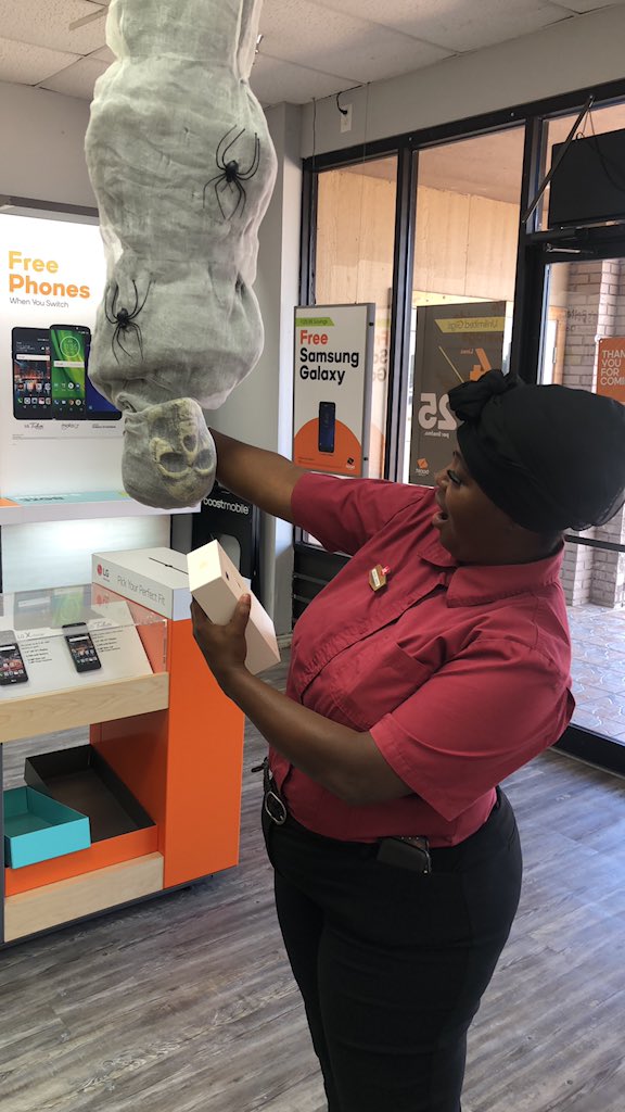 Wireless World tweet media