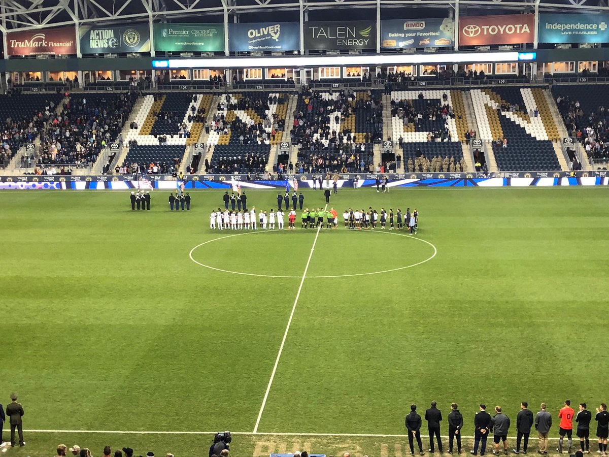 phillyperk's tweet photo. Preparing for the #JCOC87 reunion @TalenEnergyStdm watching the #ArmyNavyCup. #GoArmy. #JCOC https://t.co/aBqjsHBwzm