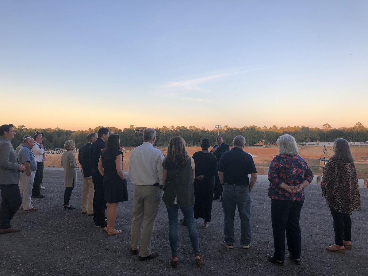 SouthAlabama's tweet image. Donors get an exclusive chance to see the Jaguar Training Center before we open to the public. Join South Circle for exclusive chances like these! Jaguarathleticfund.com #OneTeamOneCause