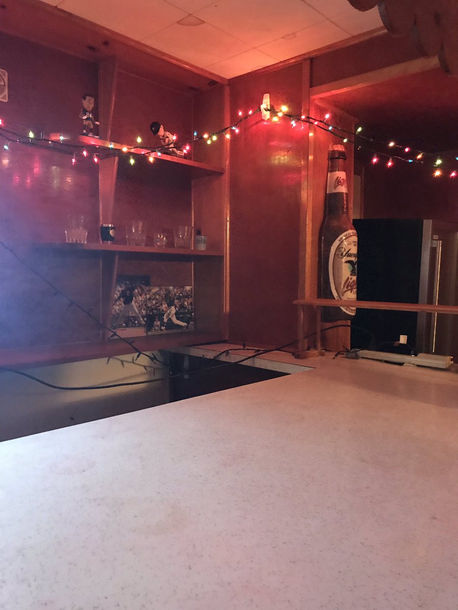 BarMark3's tweet photo. Had some Renovations over the summer, Bar Mark is up for business!! And we Boomin!!😎 https://t.co/xDAZCseaSu