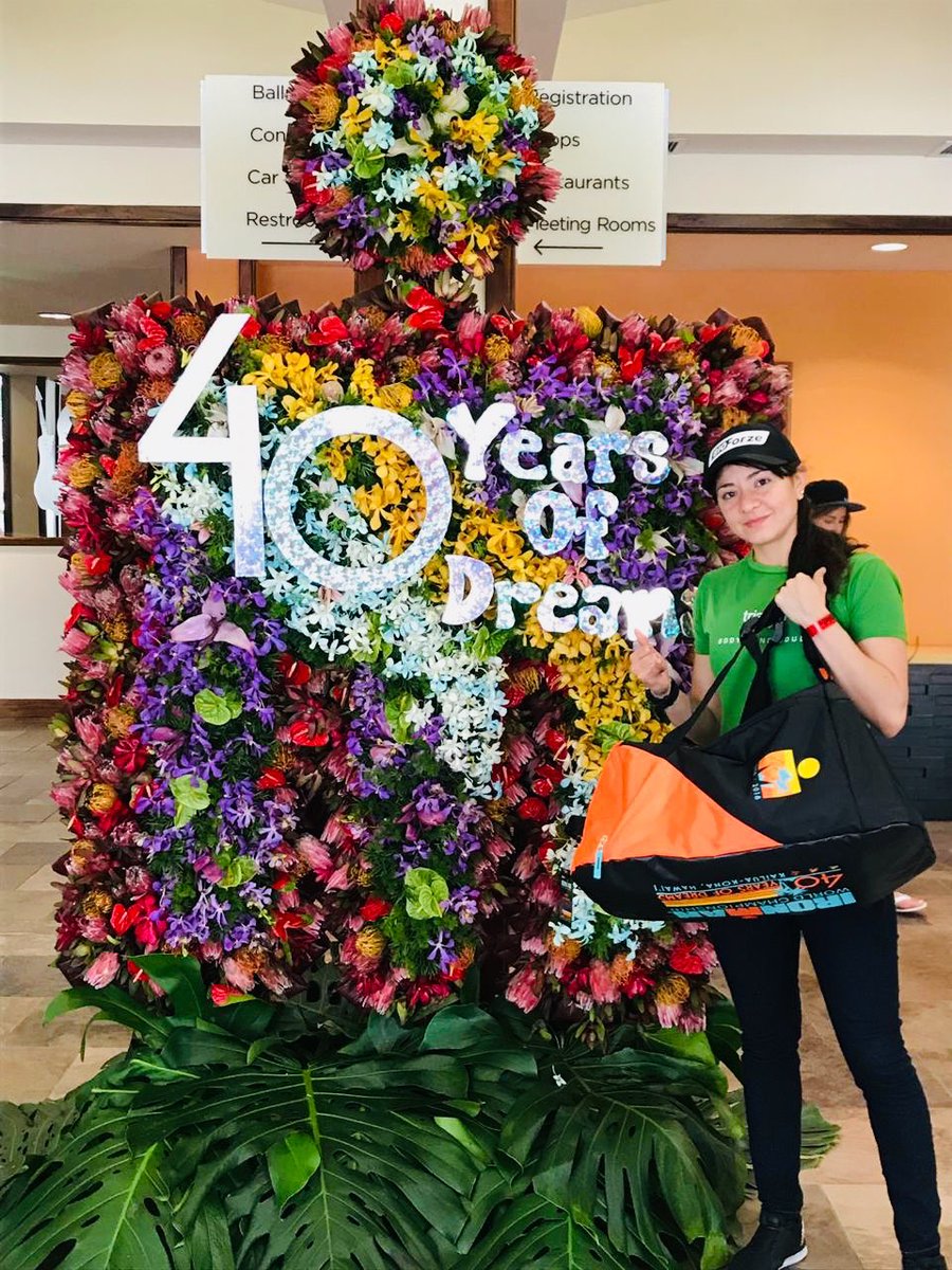 Cariiflowers's tweet image. Un día para el campeonato del mundo de Ironman en Kona Hawai. #IronmanWC