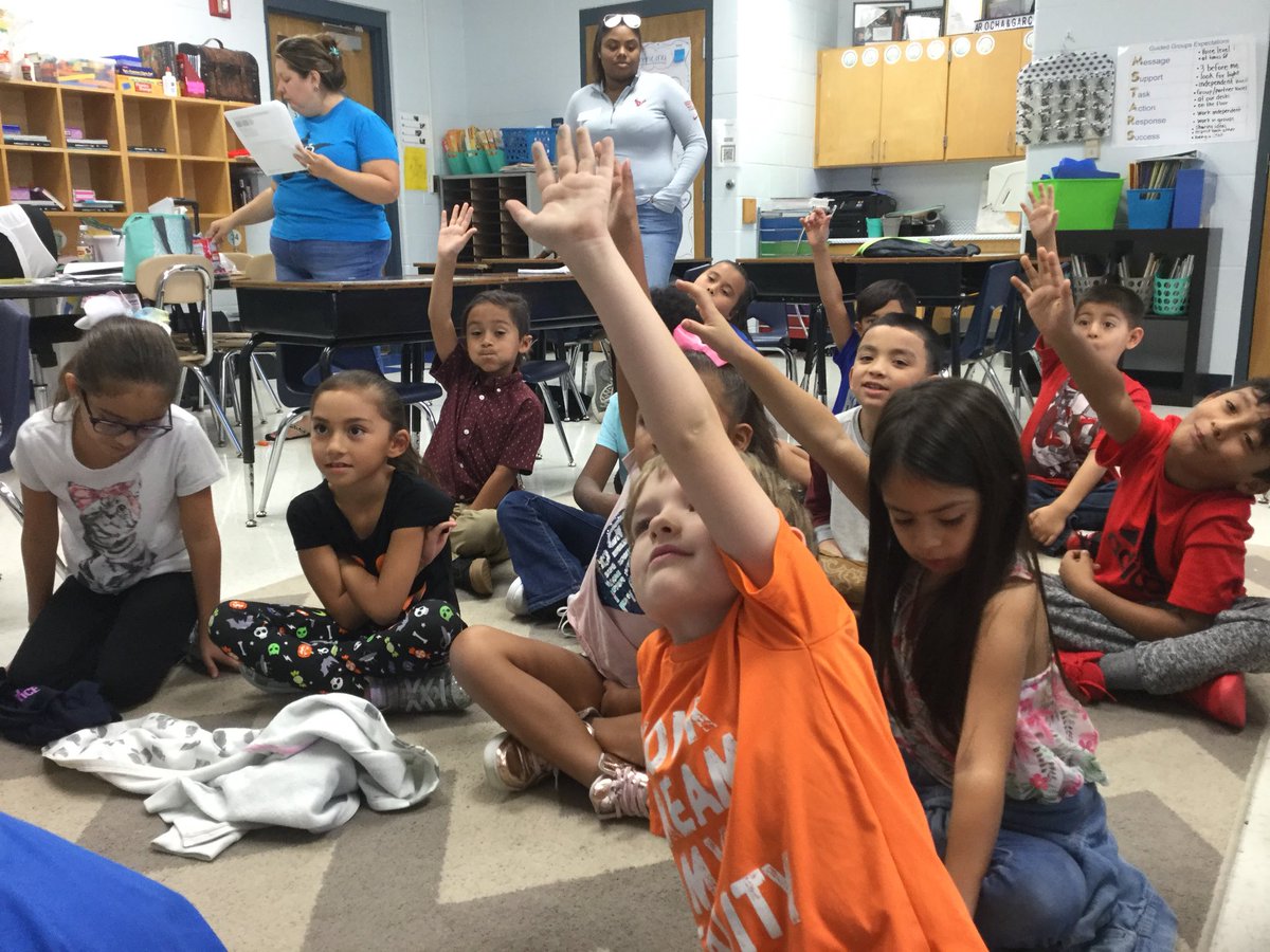 sgarcia8121's tweet photo. “Can I teach the class something?” #starwildcard #GarciaMathTime @virginia_arocha https://t.co/Mf29StMvA5