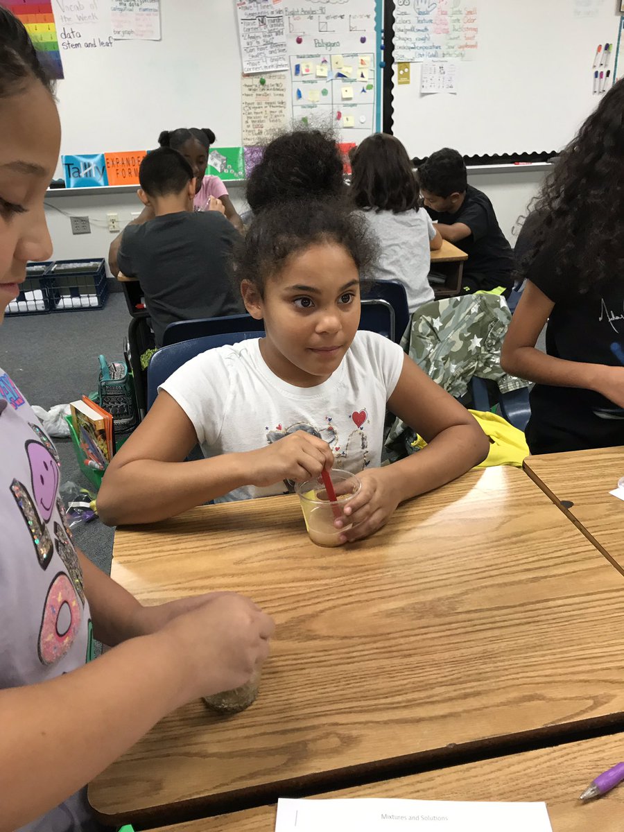 misshmcole's tweet photo. Today we had a blast in science learning about mixtures! @daviscfb https://t.co/86wJlDtcYC