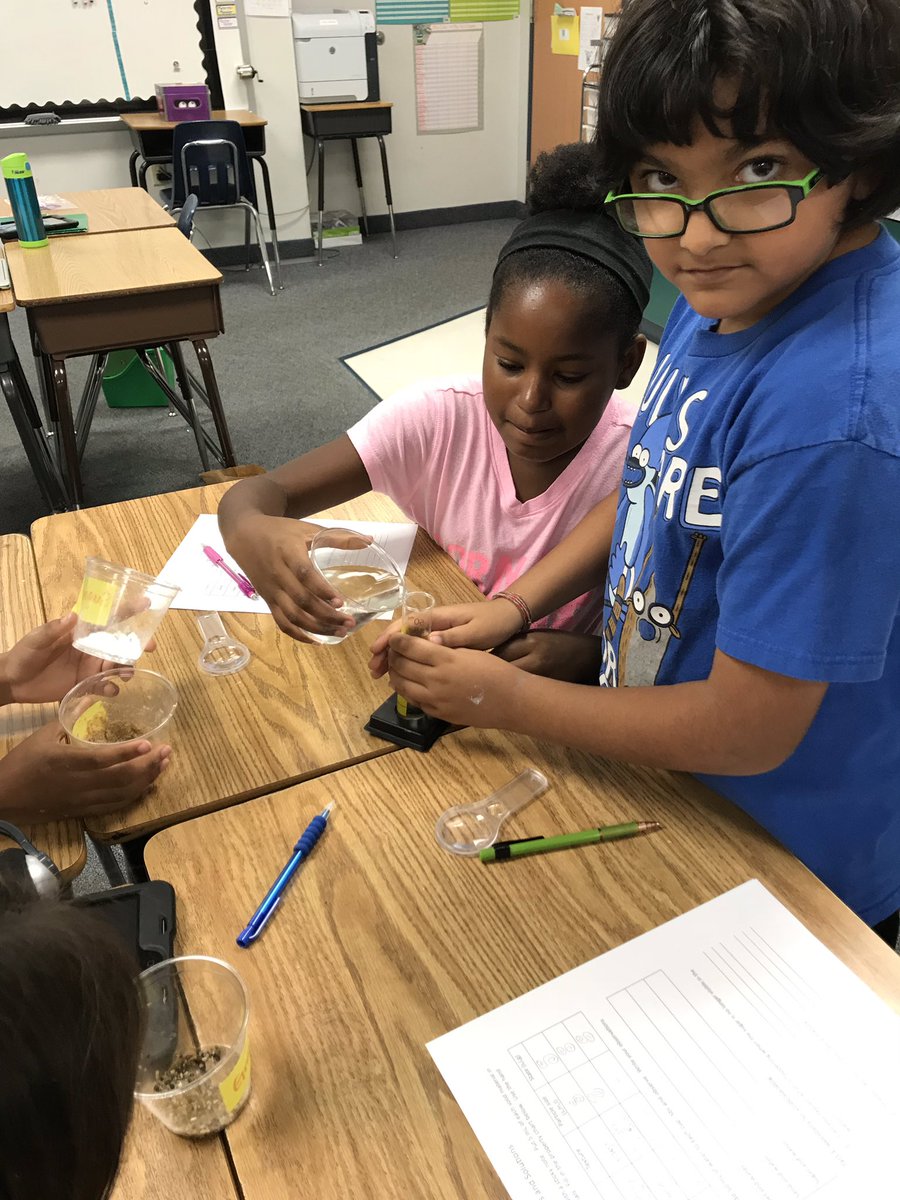 misshmcole's tweet photo. Today we had a blast in science learning about mixtures! @daviscfb https://t.co/86wJlDtcYC