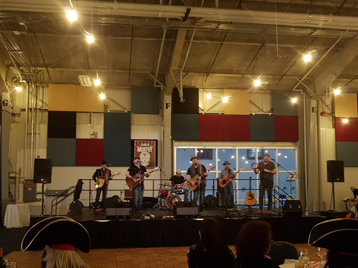 SteriProCanada's tweet photo. Jesus Murphy playing some awesome East Coast tunes! #CAMDR2018 https://t.co/IRwzXEXUKb