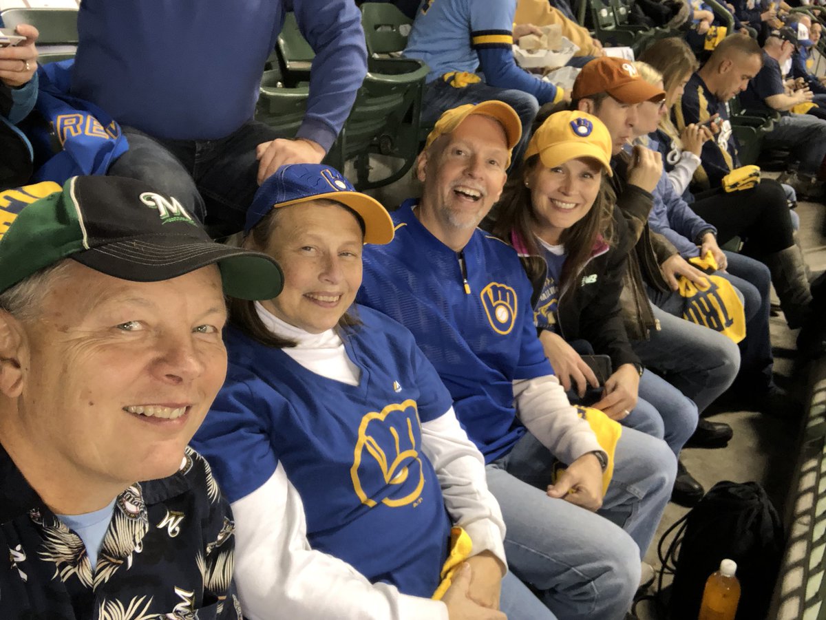 RunnerWeiss's tweet photo. #thisismycrew https://t.co/9Jn4gZEz2b