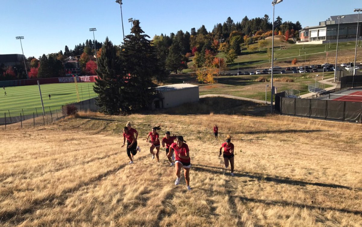 WSUCOUGARTENNIS's tweet photo. Sprinting into the weekend like... https://t.co/hgRyqZBh32