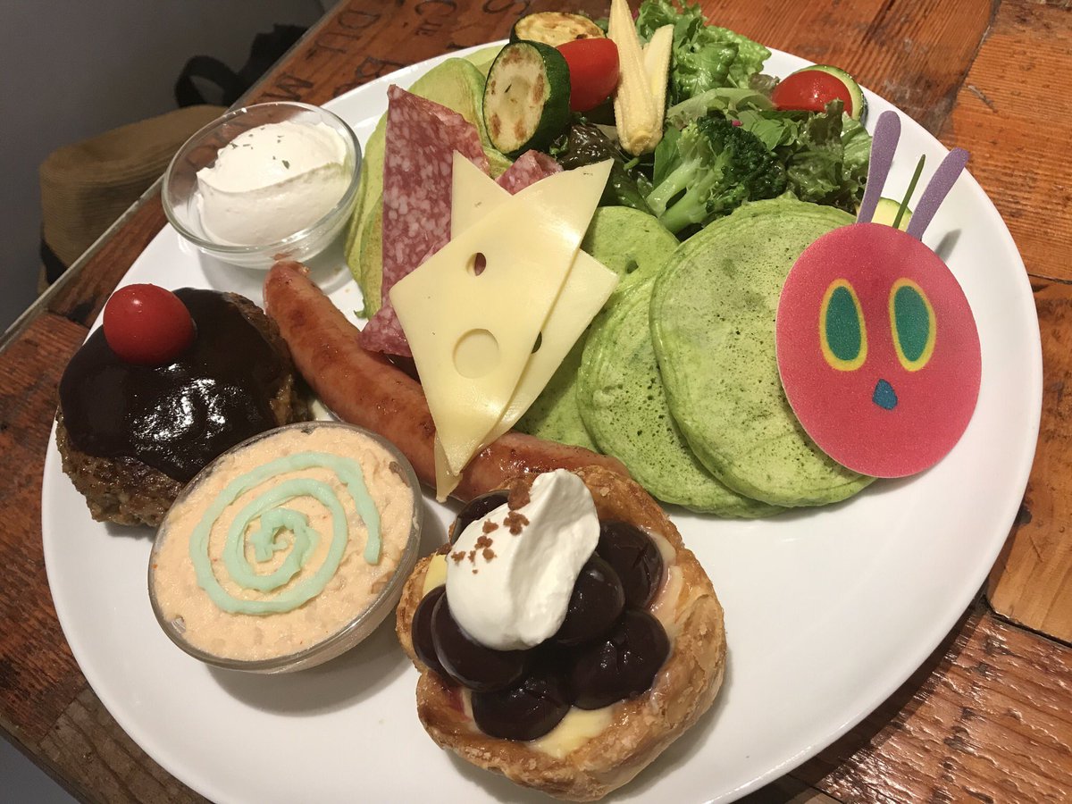Kunshoyasan's tweet photo. 🥞jsパンケーキ🥞
✨10月・11月のメニュー🍽✨✨
はらぺこ青虫🐛コラボプレート
小さなお子さんはお母さんやお父さんとシェアできそうなボリューム🍳🍳🍳🍳
#はらぺこ青虫 #パンケーキ #ホットケーキ #エリックカール #j.s.pancakecafe #jsパンケーキカフェ #ericcarl https://t.co/JjRMjYXjNv