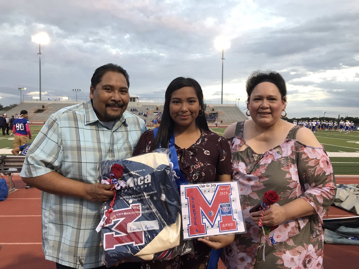 EISDMemorialHS's tweet photo. It’s senior band Parent Night! Thank you to all Minutemen band parents for your continued support. #MHSOneTeam #MHSBand https://t.co/SmiEVA4zJ7