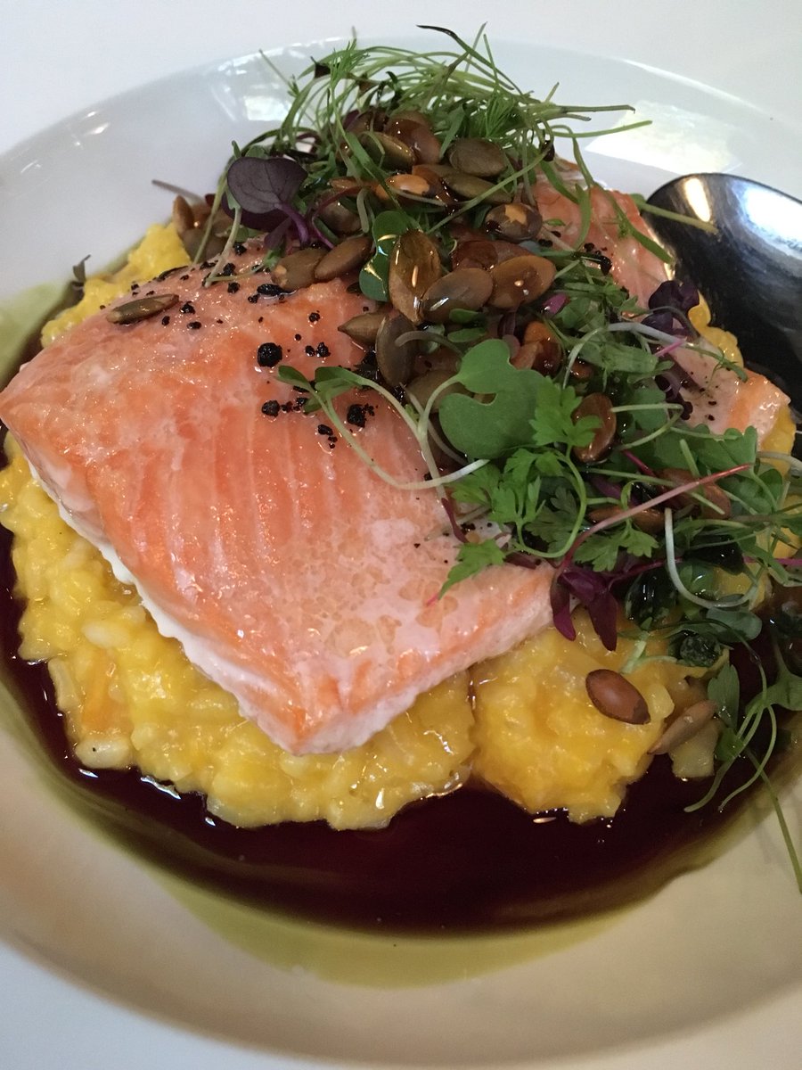 DonnaDcclem7's tweet photo. Wonderful birthday dinner @MuccisItalian Arctic char w/butternut risotto #smartcatchMN Roasted Brussels sprouts w/Caesar dressing, salad, mushroom bisque, & strawberry semifreddo. Delicious! Thx @debrouillard52 & @kenzerdoodle β€οΈ Will be back soon for the new chkn Marsala! https://t.co/gNJED4aivA