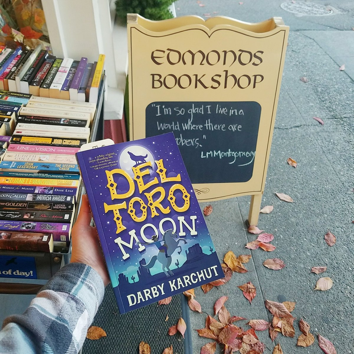 JennBardsley's tweet photo. Look what I just picked up for my daughter at @edmondsbookshop! #DelToroMoon by @DarbyKarchut! #MGlit #newrelease @owlhollowpress https://t.co/qyTNhiKG1X