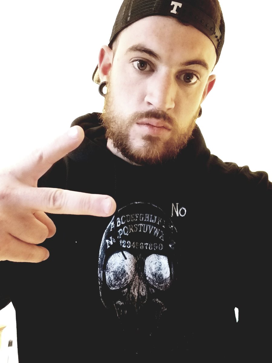 ParaDisorder's tweet image. @MattFeole Thanks for rocking the #Justsummonit hoodie! Go get yours today! 👉 teespring.com/just-summon-it…