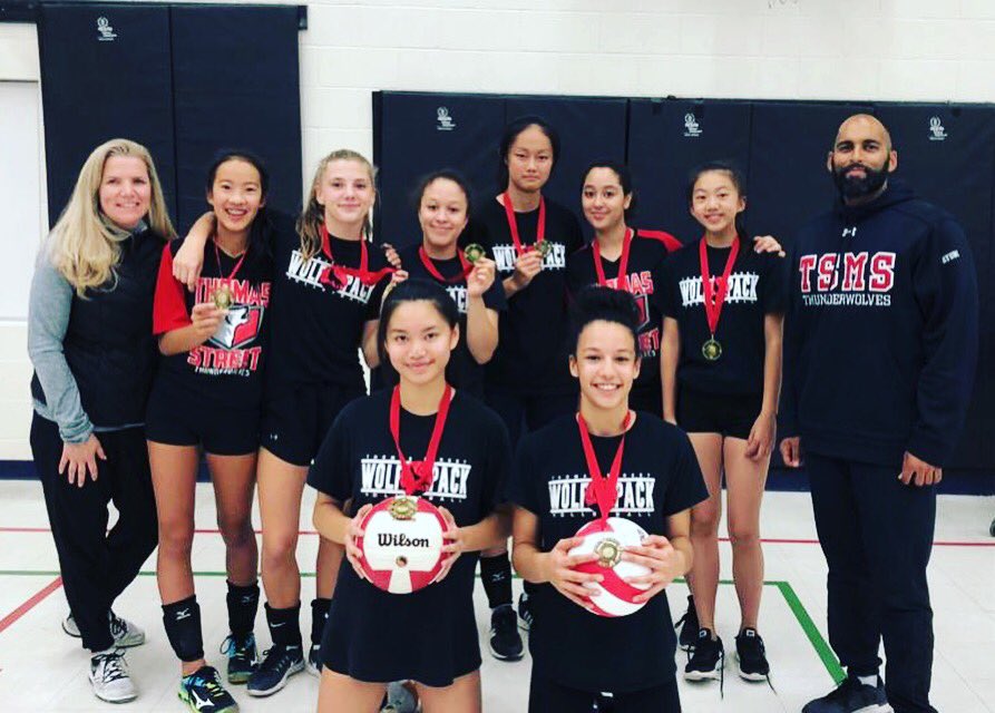 Congratulations to our Sr. Girls Volleyball team on winning the 2018 Westend Showdown Volleyball Tournament 🏐👏🏽🥇🏆 Well done girls! 👍🏽 <a href="/PeelSchools/">Peel District School Board</a> <a href="/hpe4pdsb/">HPE, PDSB</a> #tsmspride <a href="/pakmenvball/">Pakmen Volleyball</a> <a href="/SPESPHEA/">SPESPHEA</a> #southletics