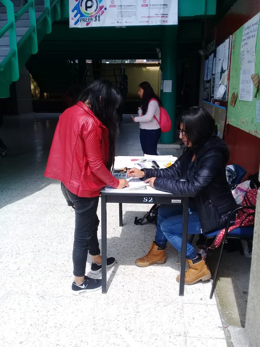 TlalpanSi's tweet photo. Terminando una semana de atención a los estudiantes de @IEMS de la #CDMX para que formen parte de @P_Prepa_Si #PrepaSiTlalpan https://t.co/mfwc3roFdP