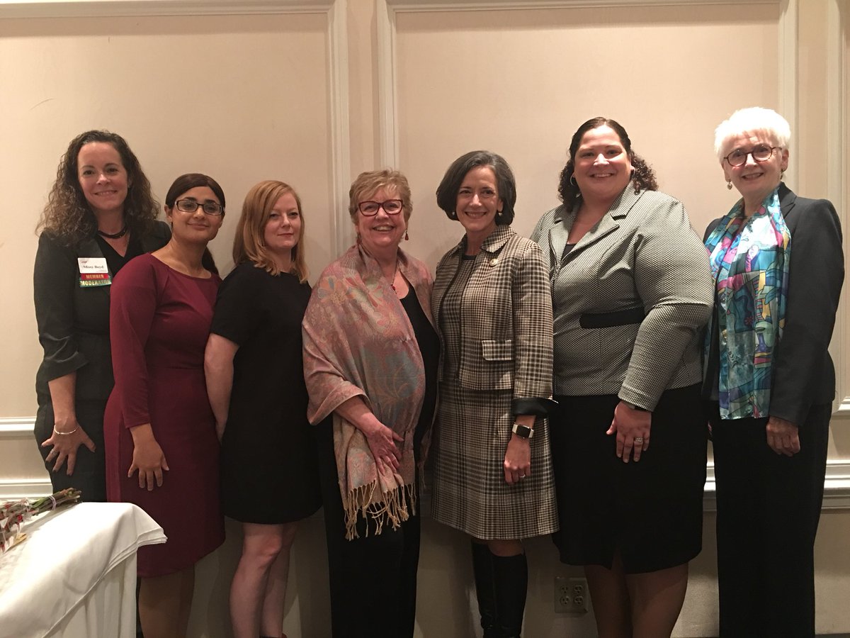 MontcopaMCCWF's tweet photo. 🤝Thank you @6abc @KYWNewsradio @FlashpointShow @cherrigregg @PatchTweet @MONTCO_Today @WNPV_Radio for covering and highlighting our panel w/the @WomensLawProj on #discrimination against #women. You helped make it incredible! https://t.co/vw5NYK2sn3