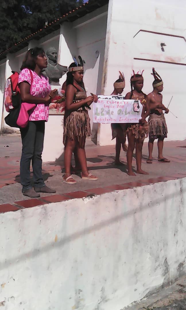CDCEMCOSTADEORO's tweet photo. Desde La UENB Cumboto conmemoramos la lucha por preservar nuestras raíces y reivindicamos nuestra #ResistenciaIndigena un pueblo lleno de historia donde prevalecen las culturas y tradiciones de la Costa aragueña @leoalvacabrera @MPPEDUCACION @RMarcoTorres @josevsierra https://t.co/pa2SAQ45R1