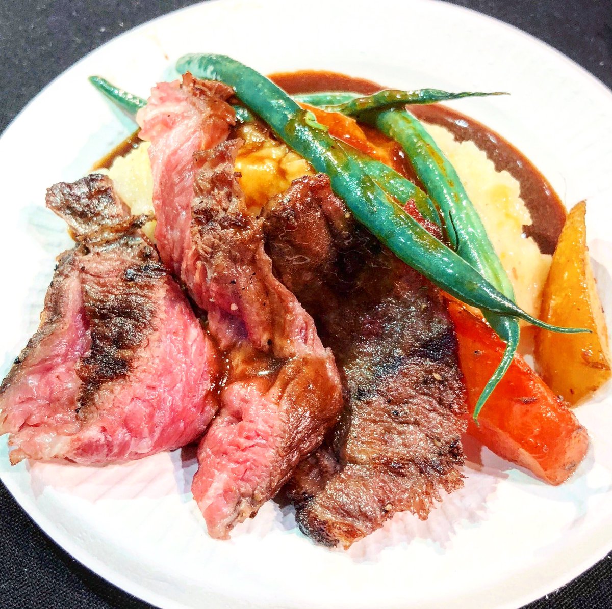 CSECeats's tweet photo. What pairs well with 🍷? Alberta Beef 🥩. If you’re @RockyWineFood this weekend - why not indulge: Sous Vide Sliced Steak on a Cheddar Potato Purée with BONE MARROW Sauce. Booth 526/528. Get In My Belly #redplates #cseceats #steak #albertabeef #finedining
#saddledome https://t.co/8C5ifJZZTC