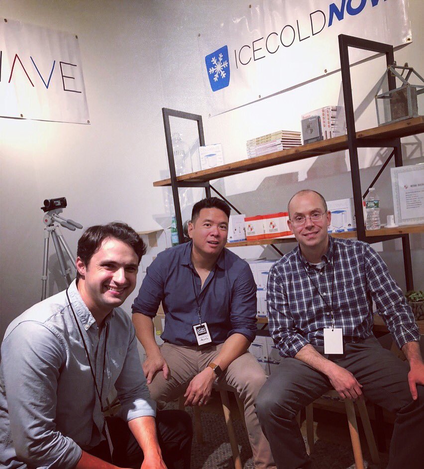 IceColdNow's tweet image. Day 1 at @NYCoffeeFest is officially a wrap! 
☕️☕️☕️

Come by booth L47 tomorrow for free tastings and our delicious flash-chilled coffee ⚡️❄️

#coffee #NewYorkCoffeeFestival #nyc