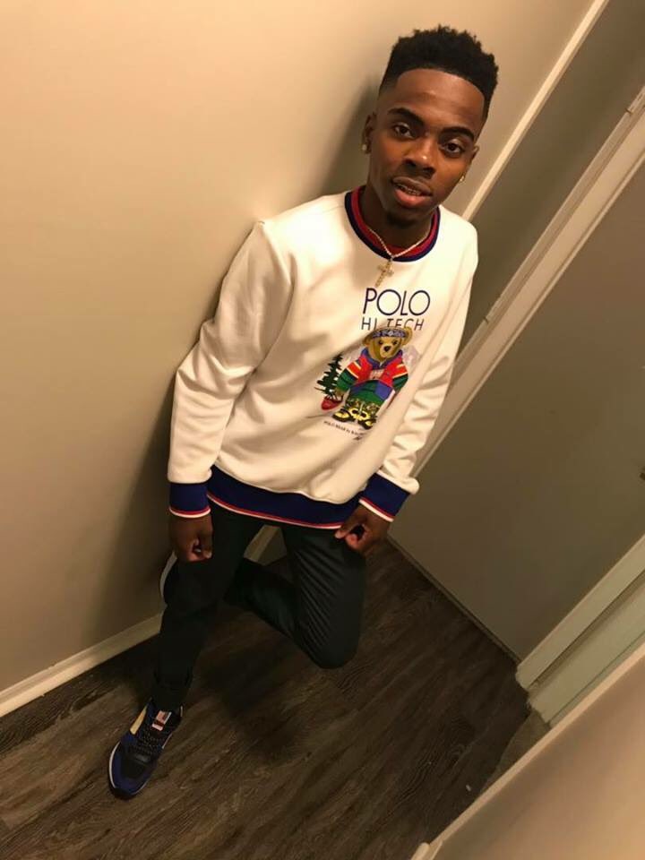 Jrad2Icey's tweet photo. THEY BEEN SLEEPING ON ME LIKE I BEEN DRESSING IN MY PAJAMAS ๐คฆ๐พโโ๏ธ BIG 2 0 For You HOES ๐ T H A N K G O D ๐ค๐พ #YOUNGFAB #YeaThosePoloShoes ๐ฅ https://t.co/R6ujEQDVJ8