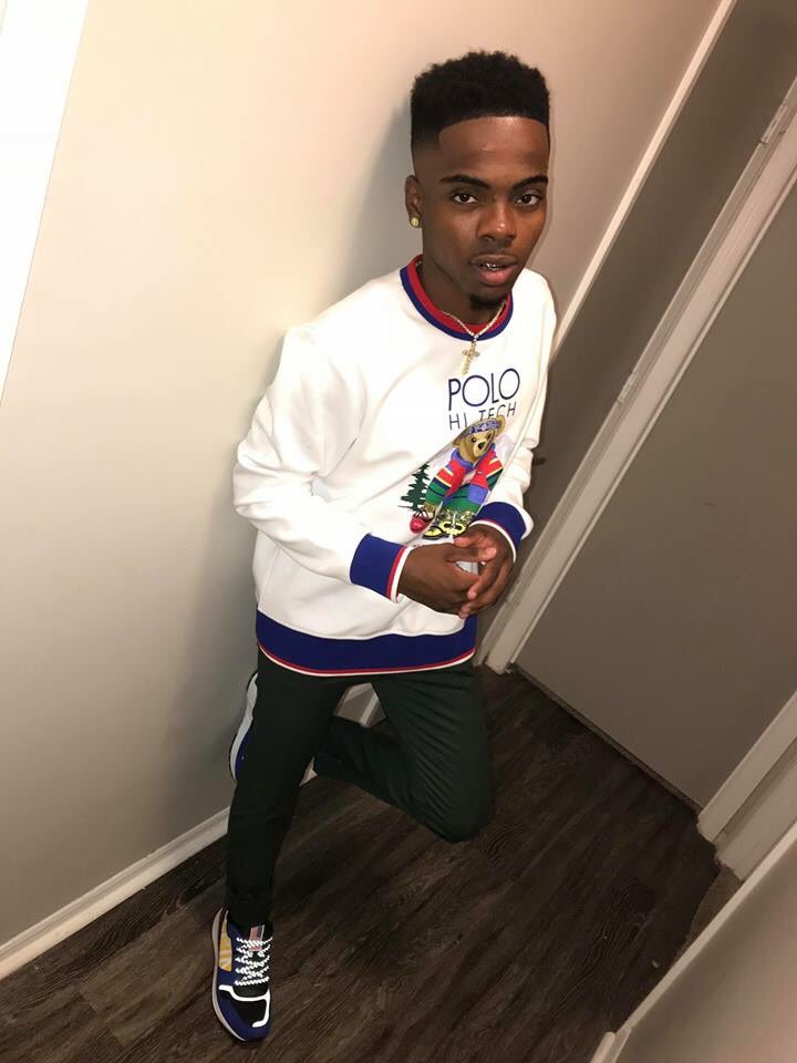 Jrad2Icey's tweet photo. THEY BEEN SLEEPING ON ME LIKE I BEEN DRESSING IN MY PAJAMAS ๐คฆ๐พโโ๏ธ BIG 2 0 For You HOES ๐ T H A N K G O D ๐ค๐พ #YOUNGFAB #YeaThosePoloShoes ๐ฅ https://t.co/R6ujEQDVJ8