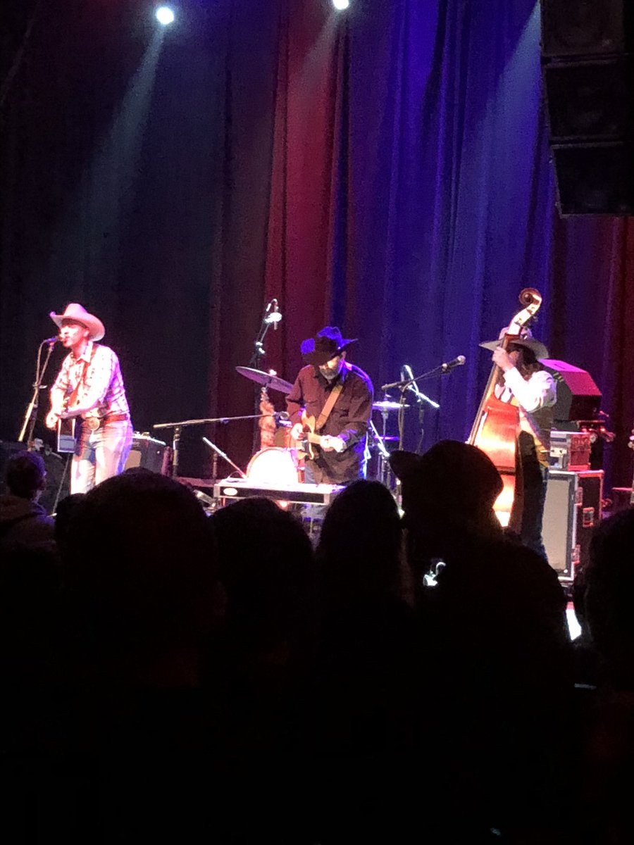 Hammy_Jr_33's tweet photo. At Colter Wall watching @blakeberglund open but have one question..... #wheresbryce @BryceJamesLewis https://t.co/9fwkSSRU3C