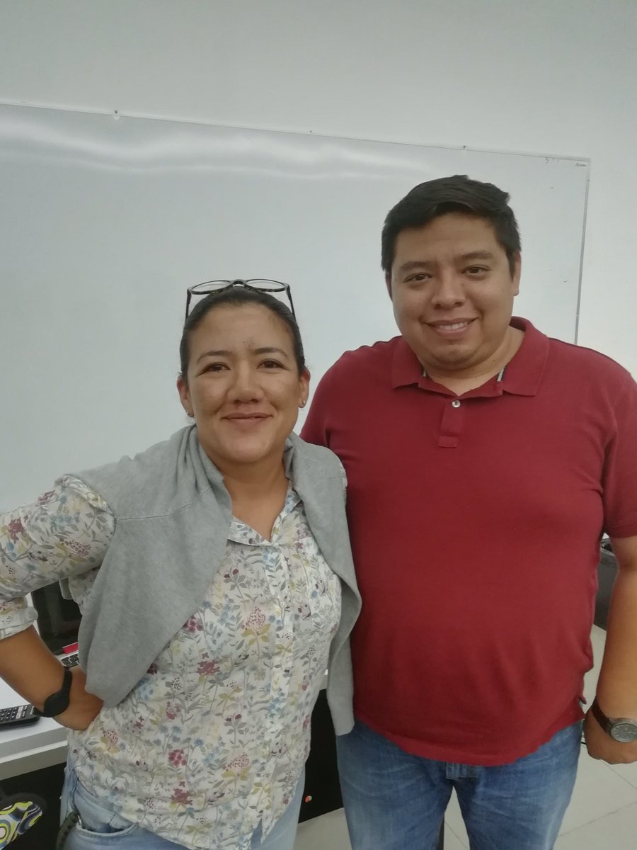 Jorge_Orlando06's tweet photo. En clases de arte moderno y contemporáneo, muchas gracias Maestra Diana Arano Recio, veremos el arte desde una nueva perspectiva #CAMyC @Chapis_Arano https://t.co/6cOVzAU9AI