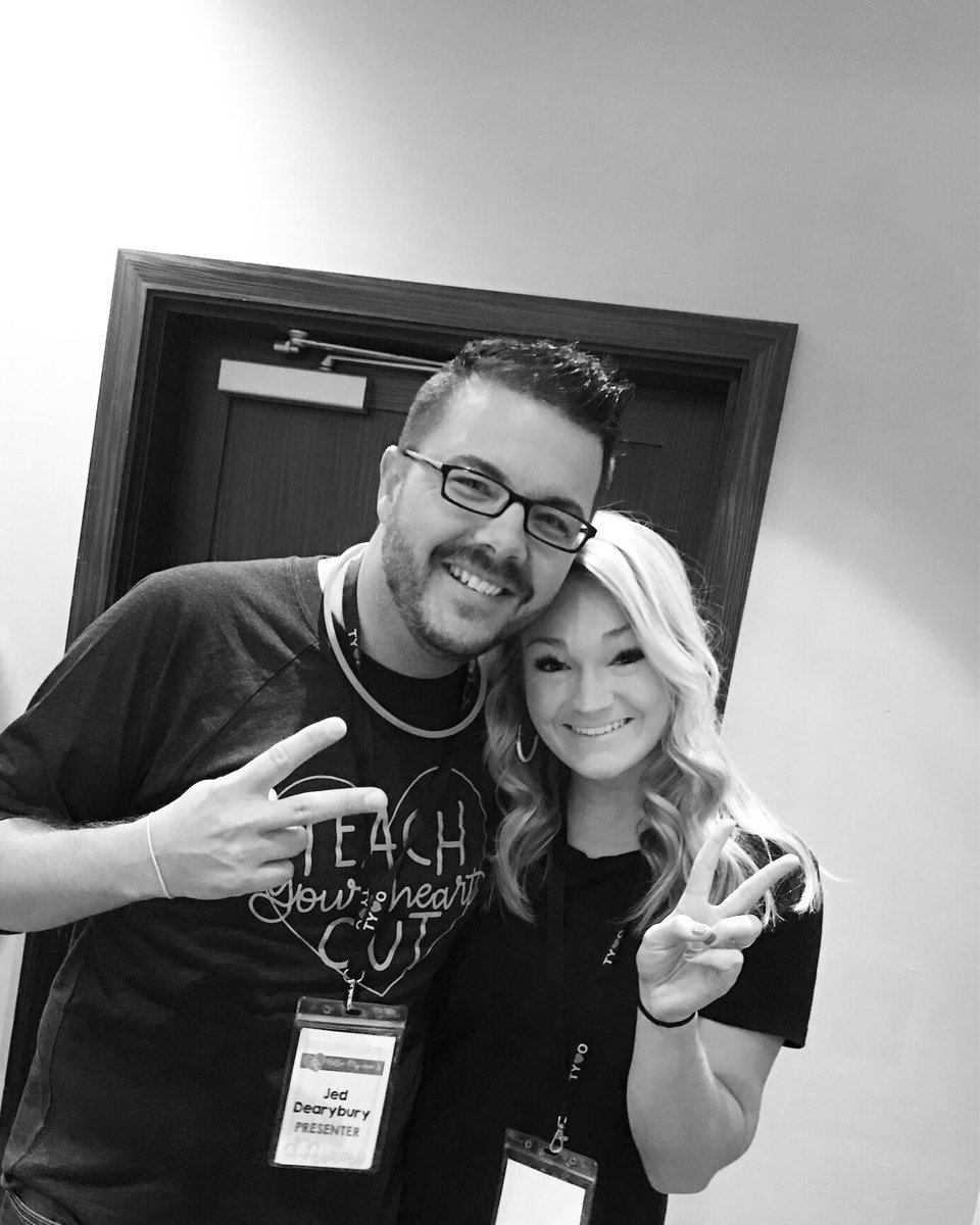 mpsmithh's tweet image. SC gotta stick together ❤️❤️ #dontbeasquirrel #lovefirstteachsecond @mrdearybury