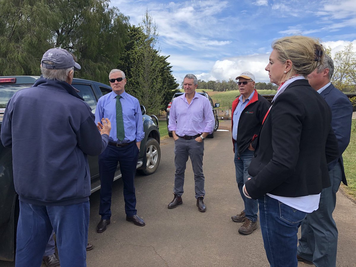 senbmckenzie's tweet photo. ๐Chatting with Newton Brotherโs in Manjimup - water infrastructure on the top of the list. Fun fact - Pink Lady apples were first bred only 10kms away! ๐ #regionsmatter #buildWA https://t.co/RaQCwAtsbr