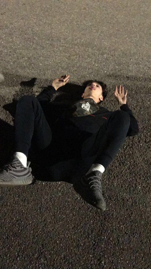 BllJosephine's tweet photo. JOYEUX ANNIVERSAIRE JU !! ❤️ 18 ans et pourtant t’es toujours un enfant , j’espère qu’on pourra fêter ça profite bien 😉🎉 @julienmrgn https://t.co/1WNlGjLlW7