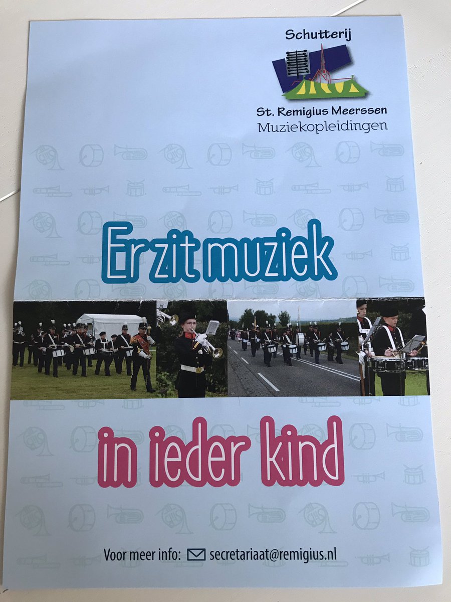 Harold_Engwegen's tweet photo. Gisteren een geslaagde start van de muziekopleiding tijdens de opening van de nieuwe basisschool. #schutterij #stRemigius #inmijnkindzitmuziek https://t.co/ExeVPtiabg