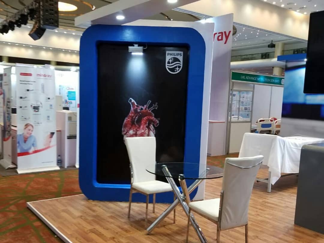 izone_africa's tweet photo. After lots of work behind the scenes during the Medic West Africa Exhibition,this was the result of the @PhilipsKenya stand. What do you think?

#izoneExperince #modularbooth #brandingdesign https://t.co/Cp9IPdwHw6