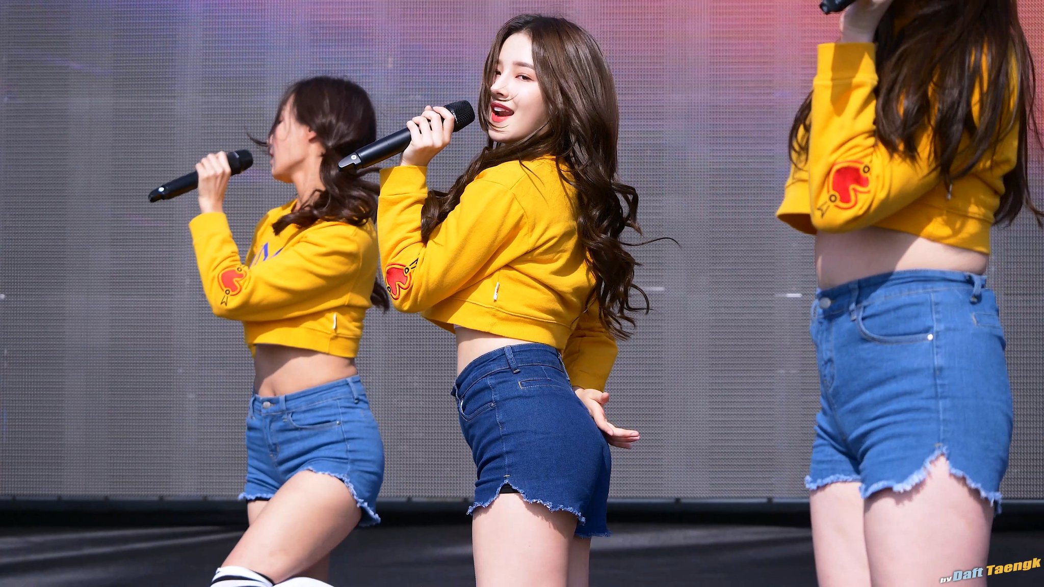 DpX3QdPVAAEmqBQ.jpg:large