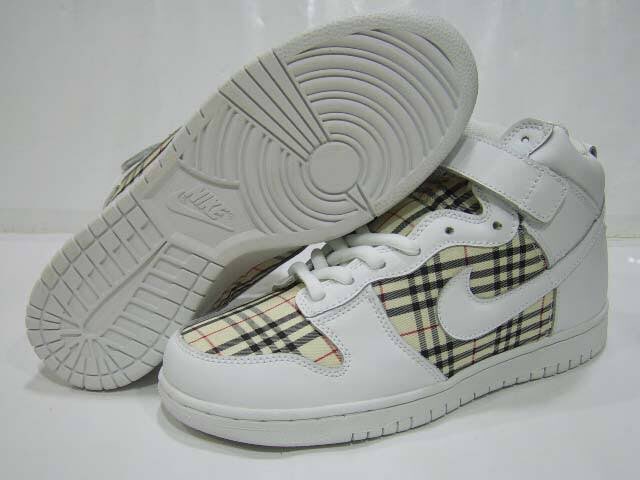 nike dunk burberry