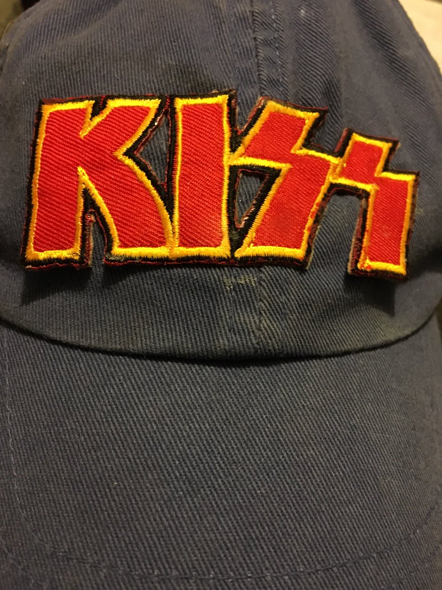 Rodriguez320F's tweet photo. @PaulStanleyLive You Rock https://t.co/k2v6OxDi6z