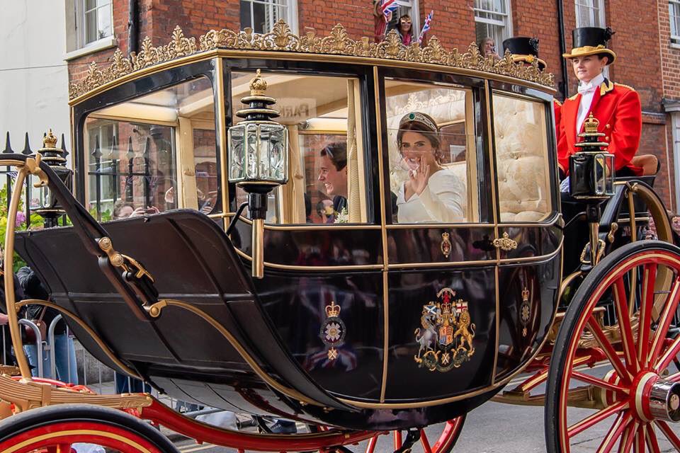 ISkelphoto's tweet photo. A great day spent in Windsor watching the #RoyalWedding. Princess Eugenie looked lovely...congratulations to them both https://t.co/14jR7CmtqP