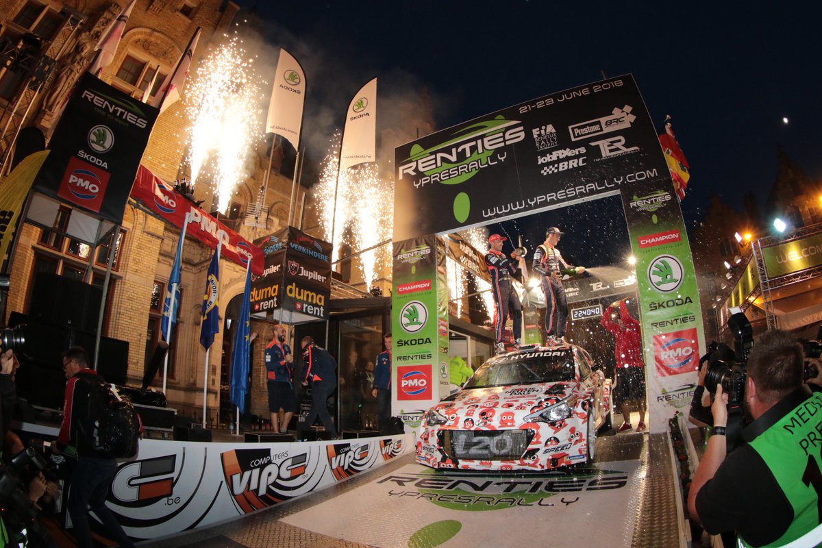 Podium Historics Rally verhuist in 2019 naar de markt van Ieper. - #ypresrally #StadIeper #Westhoek - Meer info: westhoek.be/nieuws/63710/t…