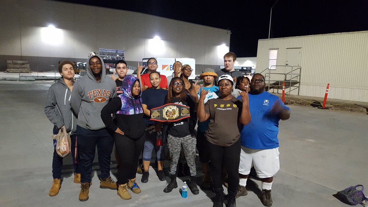 Team Willowbrook Service "Top Guns". These "professionals" had ZERO misloads....way to go.
#willowbrookstrong