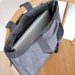 無印の荷物の量で広げられるトートバッグが仕事に旅行に役立ちそう!