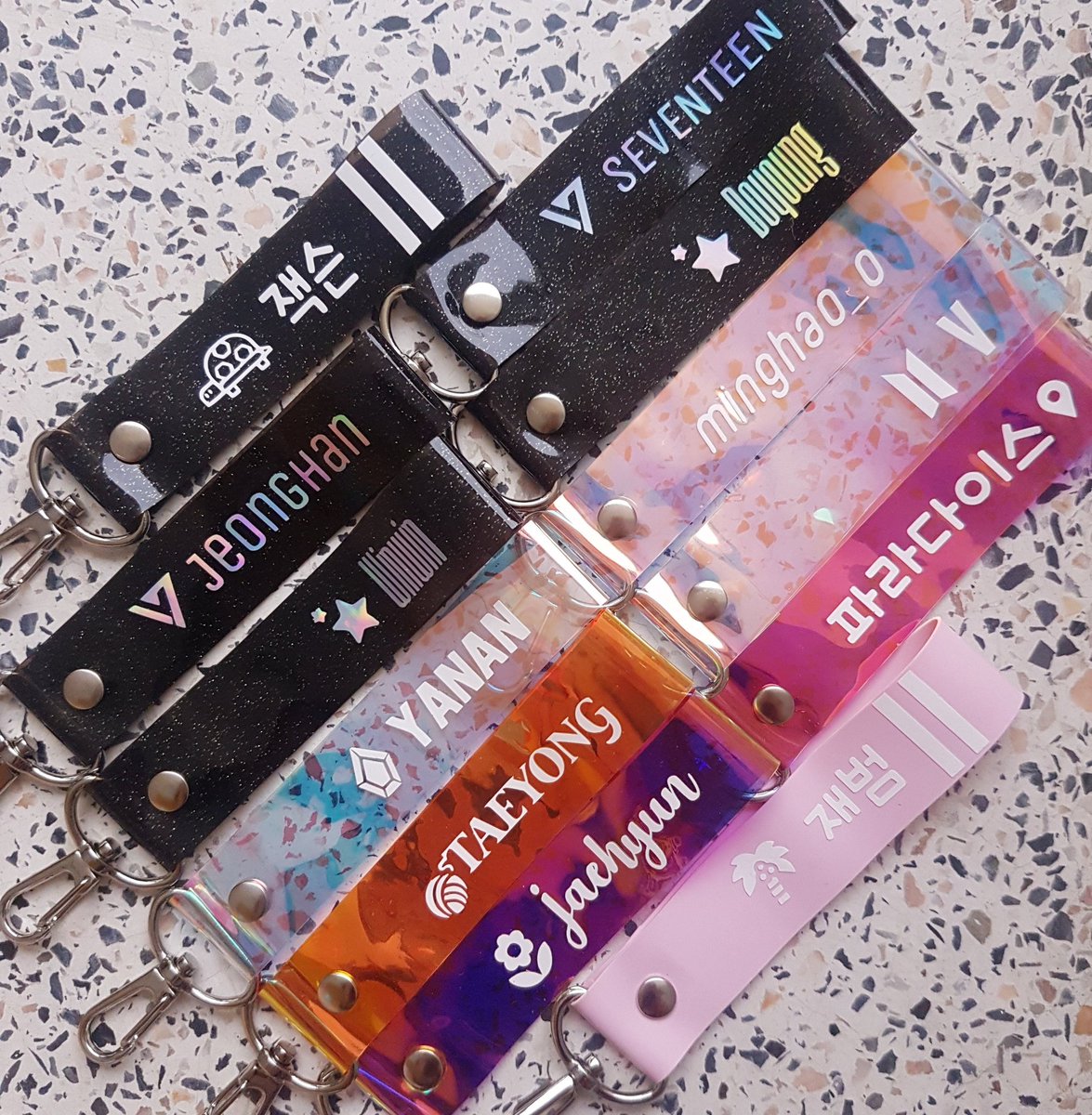 MILD_KJH's tweet photo. Finding many G.O. manager for hanging new batch of straps group order also who want to continue open~ interest on it 💌DM to me💚 #MildGrouporderUpdate
#Kpop #KpopGrouporder #EXO#GOT7
#NCT #NCTDREAM #iKON #WINNER #Seventeen #BTS #NCT127 #StrayKids #NCT127_Regular_Irregular https://t.co/8kzzsAV9tO