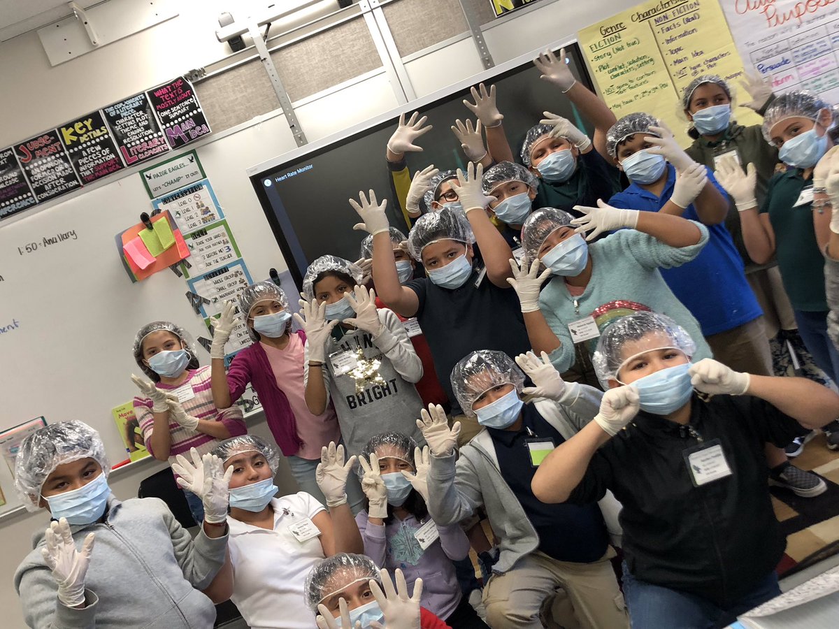 iliana_kd's tweet photo. Glide with Paige PRIDE!🦅 Unforgettable text features experience! That’s how Ms. Jones ‘werks’ 💪🙌 #literacy #connectingthelearning https://t.co/Ipf3BzZIBG