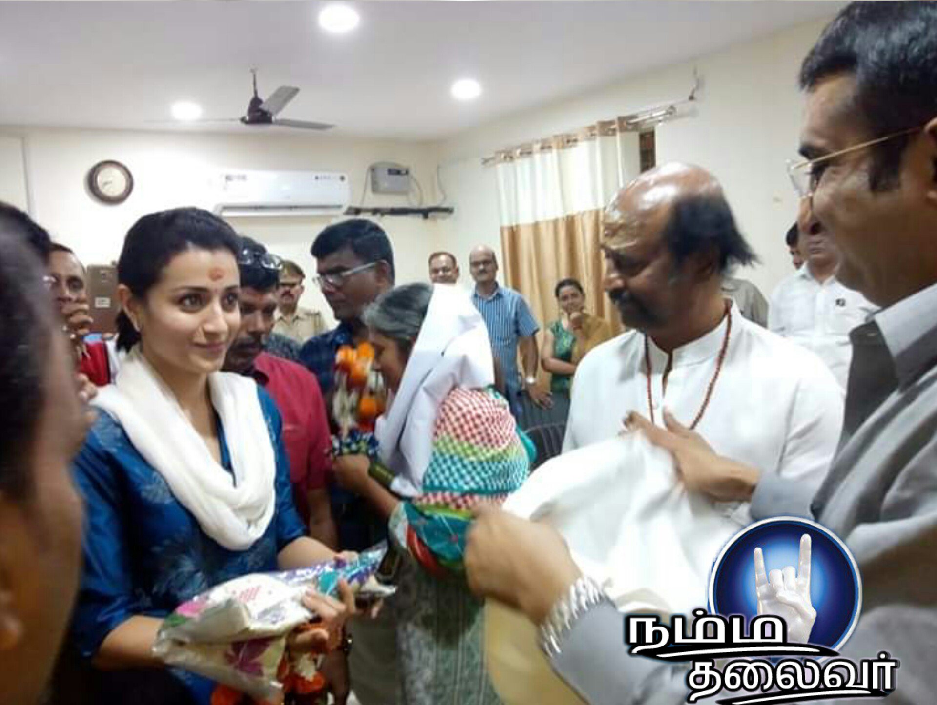 DpXE6klU4AAFfMT?format=jpg&name=large