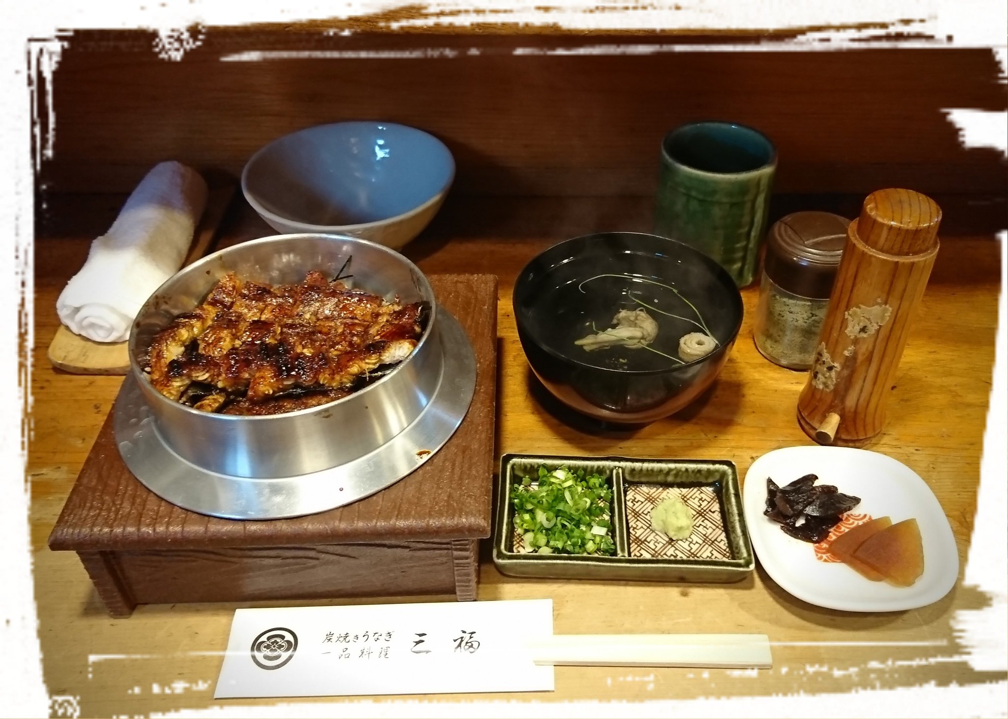 茉子 金山駅の三福でうなぎ食べてきた ー ひつまぶしじゃなくて 釜まぶし うなぎが香ばしくて美味しかった 大谷翔平くんのサインがあったよ 三福 釜まぶし T Co Pm0smbxlqe Twitter