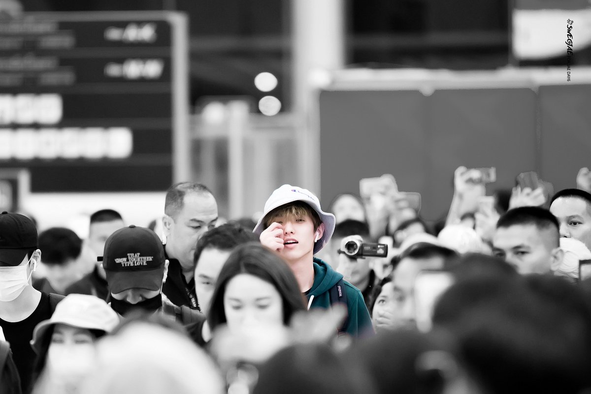 SWEG_JAE's tweet photo. 180916 BKK Airport
-
👀
-
@Jae_Day6 
#JAE #제이 
#DAY6 #데이식스 https://t.co/XGlczhDO1T