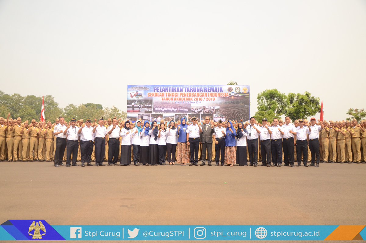 CurugPPI's tweet photo. Upacara selesai pukul 10.00 WIB ditutup dengan penampilan tarian Gemu Famire dari Taruna remaja dan sesi foto bersama. https://t.co/E63dIMpZuM
