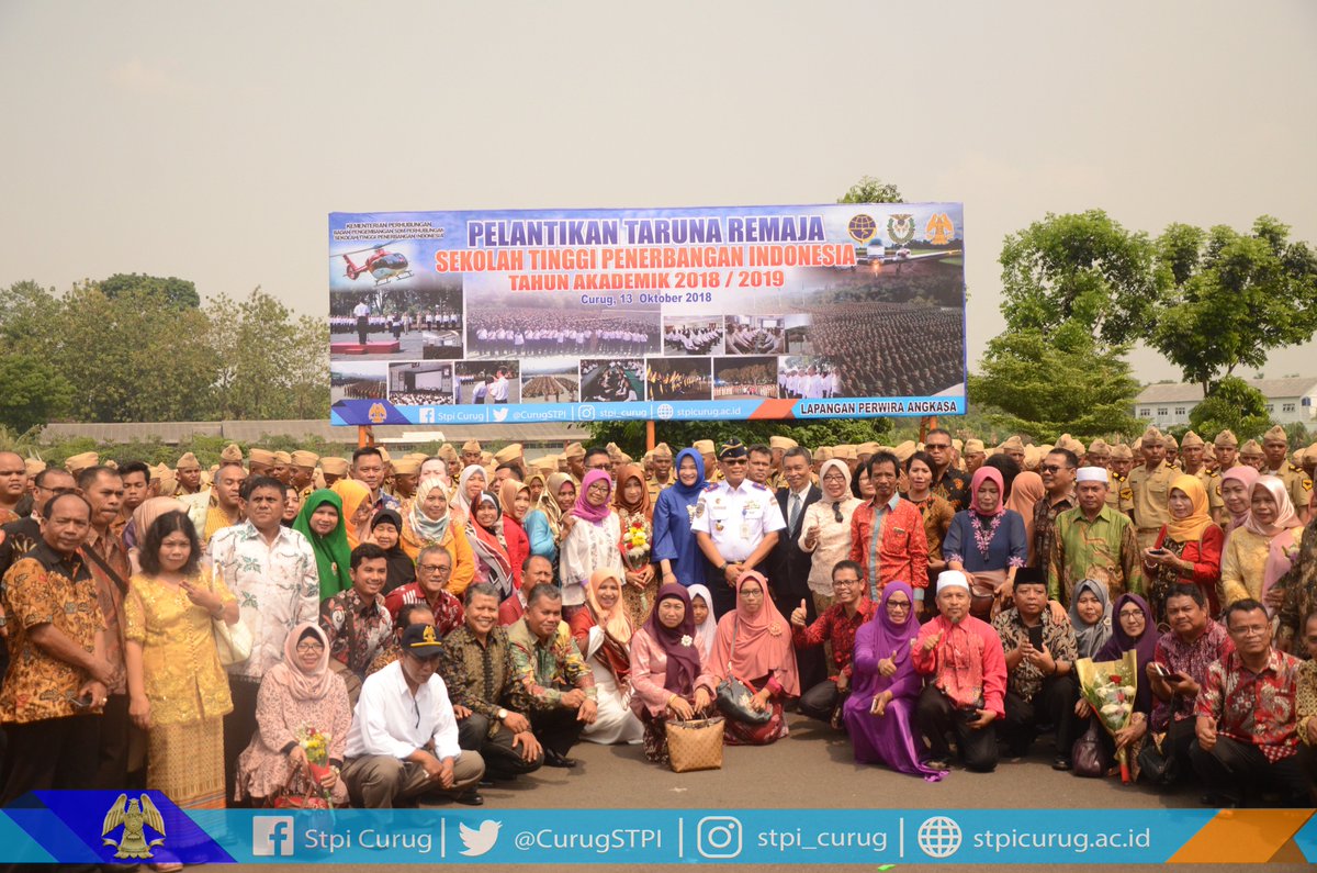 CurugPPI's tweet photo. Upacara selesai pukul 10.00 WIB ditutup dengan penampilan tarian Gemu Famire dari Taruna remaja dan sesi foto bersama. https://t.co/E63dIMpZuM